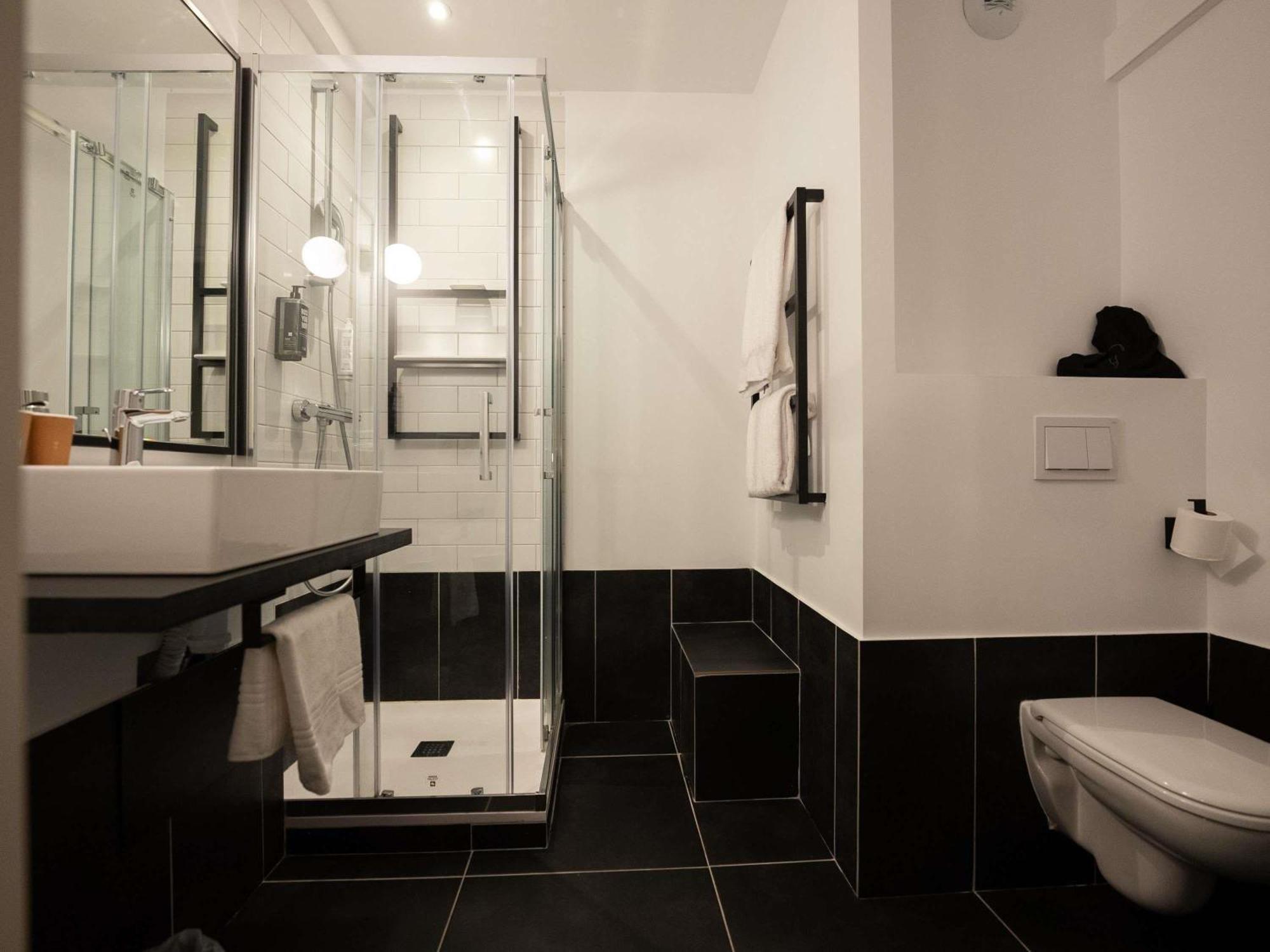 Hotel Ibis Brive Centre Exterior foto