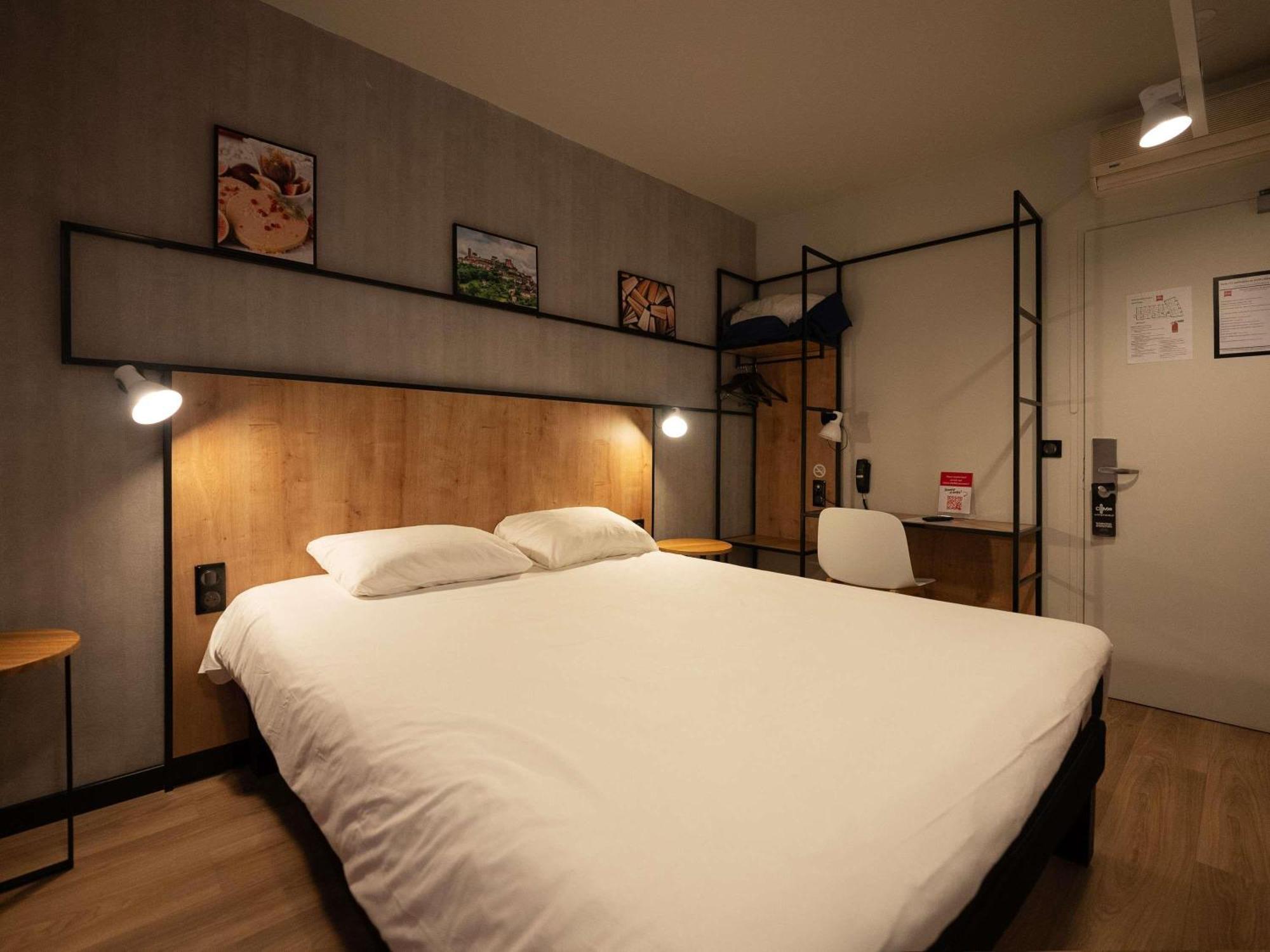 Hotel Ibis Brive Centre Exterior foto